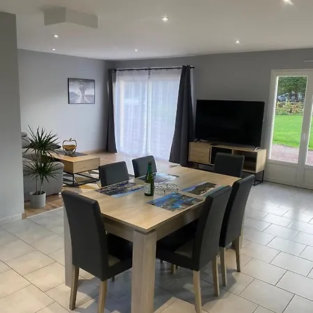 Holiday home Maison Chaleureuse Avec Jardin Au Calme Vatteville-la-Rue